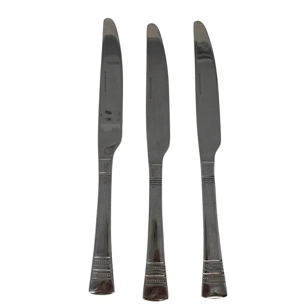3 International‎ Silver Kensington Dinner Knives Stainless Flatware Replacement